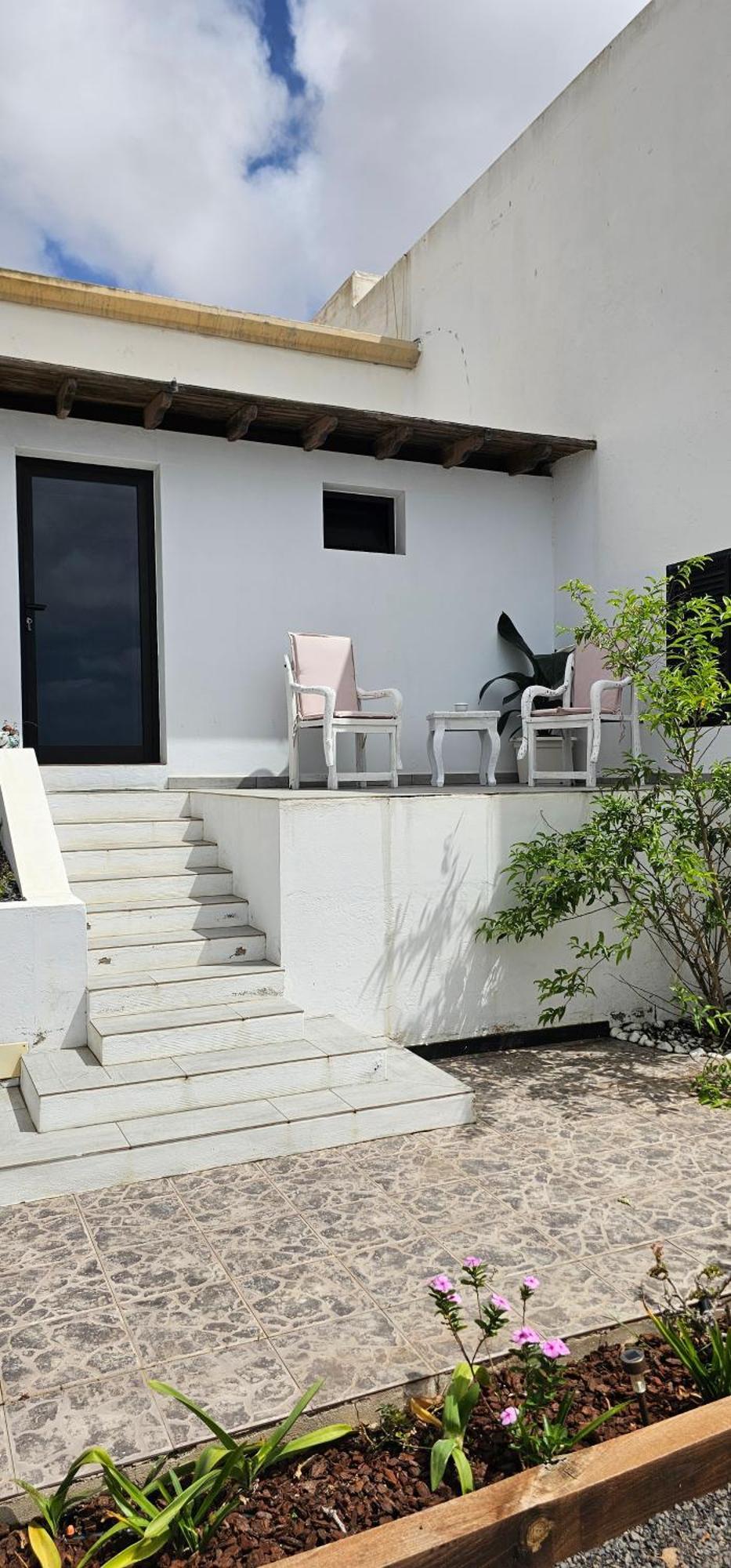 Alunita & Pirita, Habitacion Con Jardin, Terraza Y Wifi En Zona Tranquila Y Centrica Nazaret Ngoại thất bức ảnh